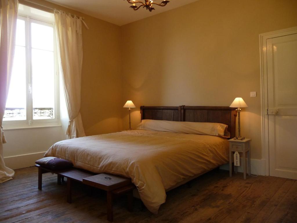 Saint-Saulge Domaine De Savigny B&B 객실 사진